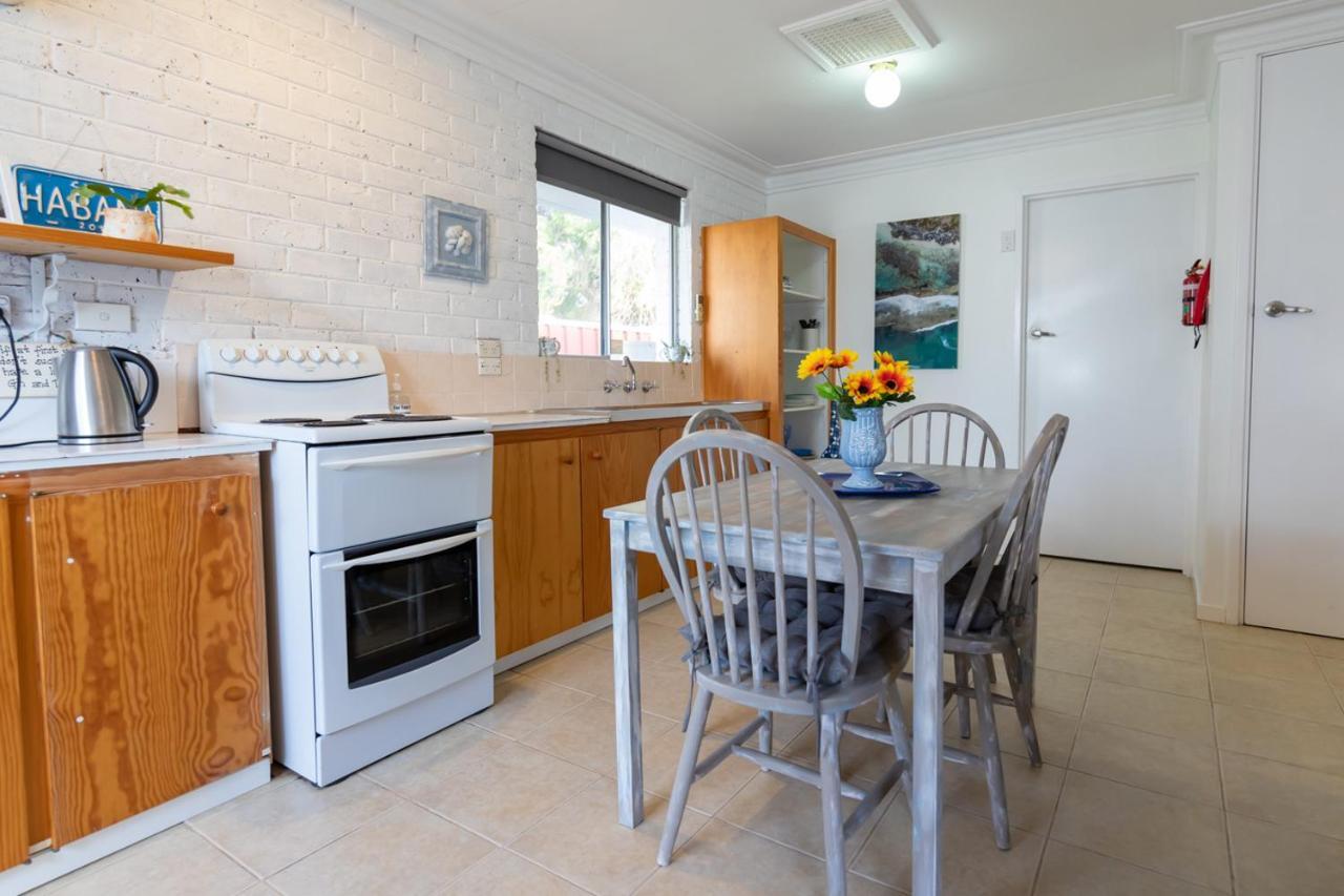 Shabby Chic Shack - 2 Bedroom Beach Cottage Yanchep Exterior foto